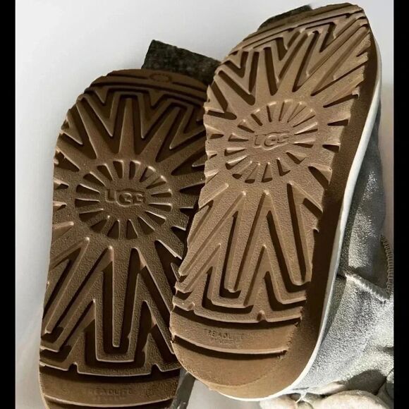 UGG PLATINUM GOLD SPARKLE FUR BOW SUEDE SHEEPWOOL BOOTS SIZE US 7/ EUR 38 - Picture 9 of 9